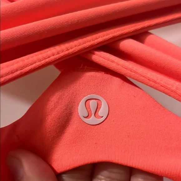 Lululemon Women's Coral Top - Picture 3 of 7
